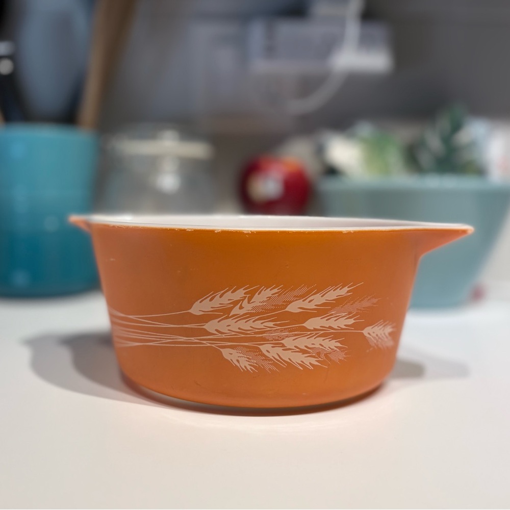 Vintage Pyrex Autumn Harvest 474-B
